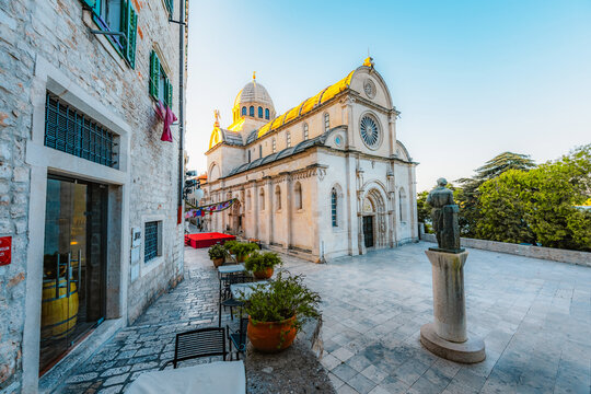 Historic square with the stone Cathedral of Saint James in the old town of Sibenik, beautiful Dalmatian architecture, Croatia.