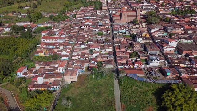 Aerial view of Jerico town center with colonial rooftops and surrounding greenery