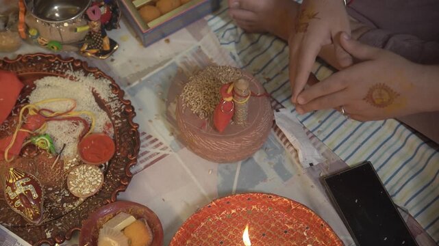 Indian Wedding Rituals with Bride and Groom Performing Sacred Traditions, Pheras, Mandap Ceremony, and Cultural Marriage Customs