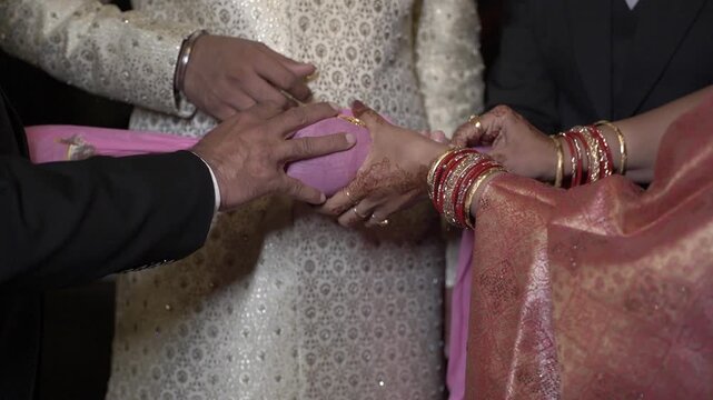 Indian Wedding Rituals with Bride and Groom Performing Sacred Traditions, Pheras, Mandap Ceremony, and Cultural Marriage Customs