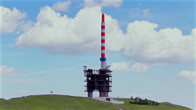 Das Chasseral, Schweizer Jura, Luftaufnahme vom 17.06.2026