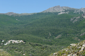 Petit village de Conchiglio au Cap Corse - Haute-Corse - France  © galaad973