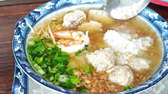 Pork and shrimp rice porridge