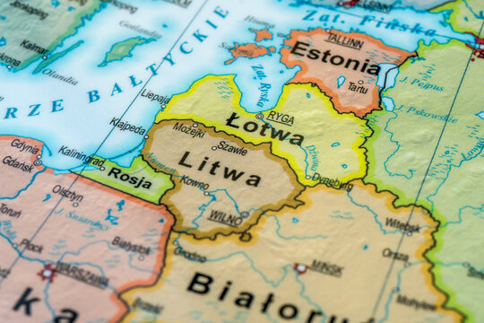 The Baltic Sea countries, NATO frontier countries, NATO-Russia border, the Suwalki pass, Polish language version map
