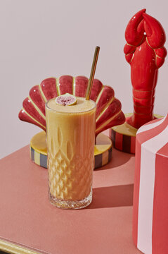 Banana curcuma smoothie