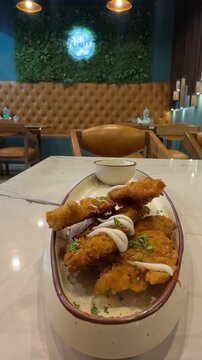 Kashmir Food Experience Featuring Pizza Burger Biryani Mojito Shakes Omelettes Cinematic Restaurant Dining Aesthetic Delicious Food Videos