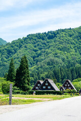 世界遺産　白川郷合掌造り集落　初夏 © Hiro074