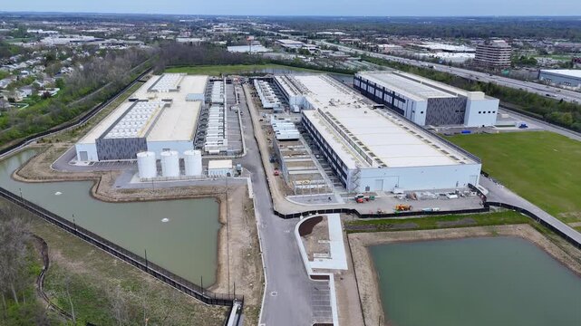Large data center complex handling global information storage and cloud computing in Hilliard, Ohio, USA