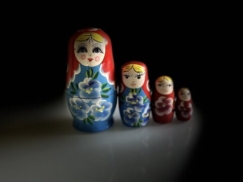 russian nesting dolls