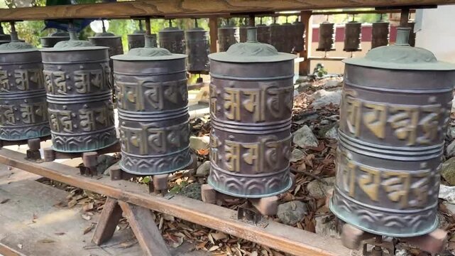 Ruota della preghiera tibetana (ruota Mani)