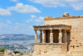 Obraz premium The ancient Parthenon temple at the Acropolis of Athens, Greece