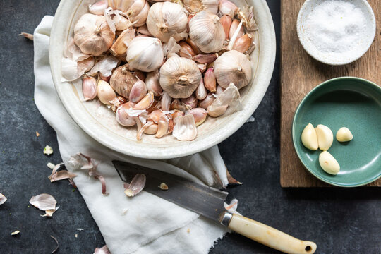 Fresh garlic cloves and bulbs