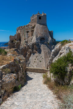 Fortezza e Abbazia di Santa Maria a Mare. Isola di San Nicola - Isole Tremiti - Foggia - Puglia - Italia	