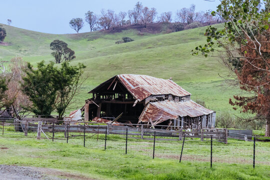 GOBUR, AUSTRALIA - APRIL 11 2026: Building damage around the town of Gobur and the Maroondah Hwy