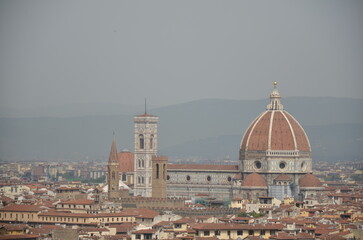 Fototapeta premium Florence Cathedral Skyline with Brunelleschi Dome and Historic Cityscape, Tuscany, Italy