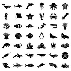 Set of sea life and marine animals icons with wildlife creature collection © lll