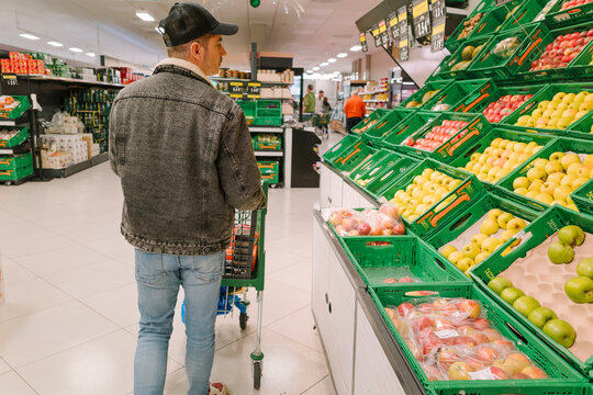 Shopping Fresh Fruit