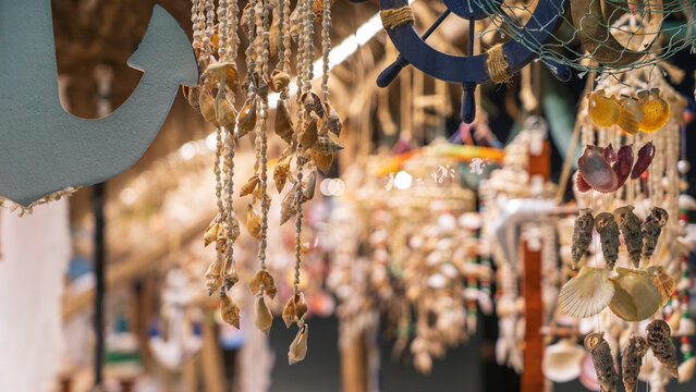 Decorative Seashell Hanging Ornaments for Coastal Home Decor