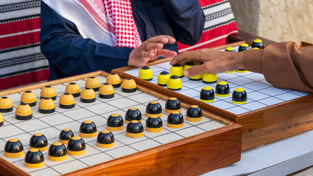 al damam board game-a traditional arabic game