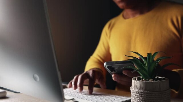 Two factor authentication using a smartphone to log in to a computer