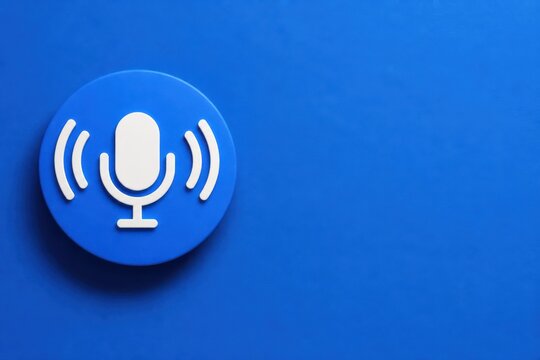 Calm blue microphone icon for voice assistant and audio communication
