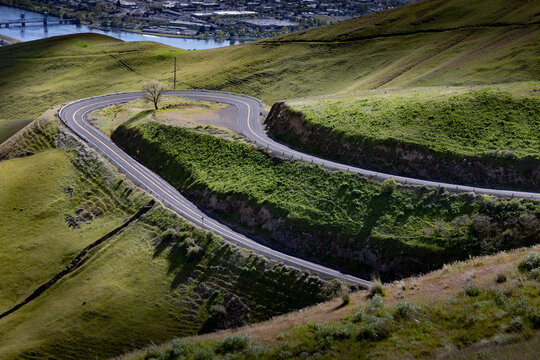 drone photo of hairpin turn on Old Highway 95 on Lewiston Hill in Idaho