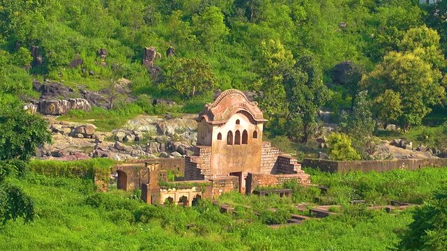 Historic Orchha Chhatris and Royal Palaces on Betwa River &ndash; Heritage Architecture of India