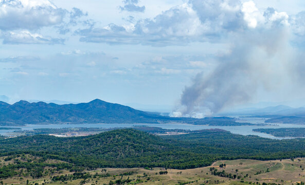 Bushfires on the southern side of Lake Awoonga