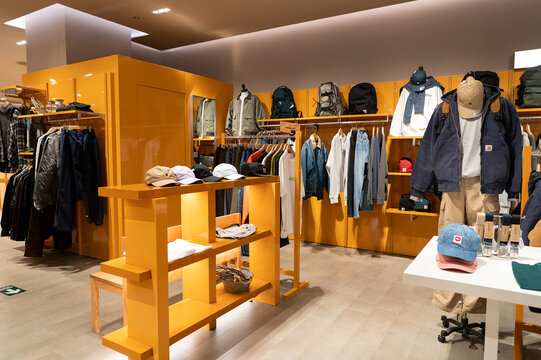 Interior shot of I.T store at KK Mall