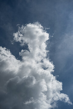 Spectacular clouds in the sky 05.26