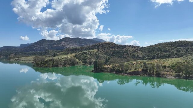 Embalse Conde de Guadalhorce en la provincia de M&aacute;laga, Andaluc&iacute;a	