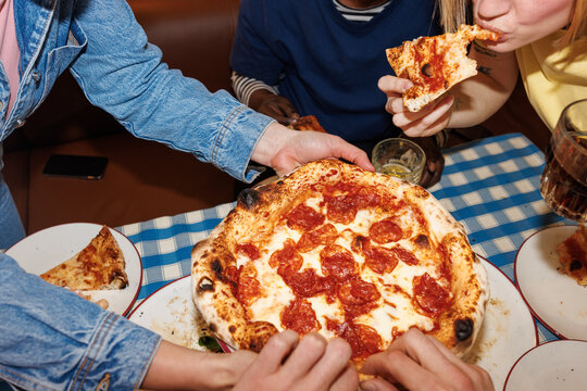 Pizza unites people