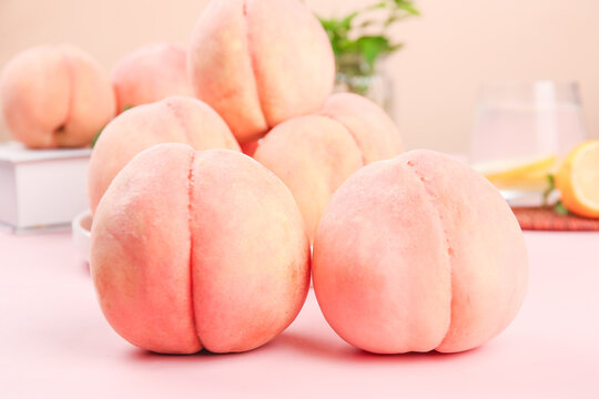 Fresh Juicy Yangshan Peaches from Wuxi China - Sweet Delicious Stone Fruit Produce