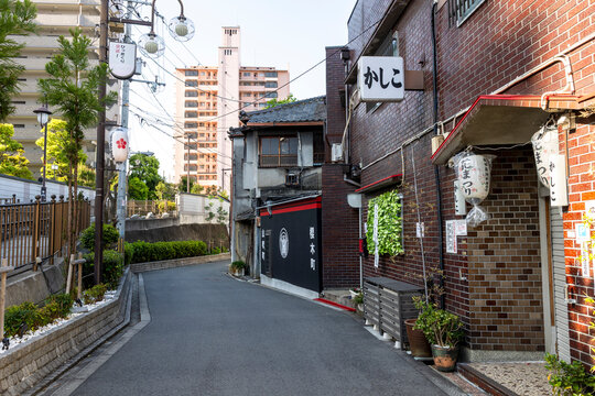飛田新地 青春通り（東側）（大阪府大阪市西成区）