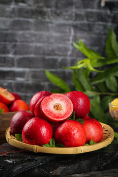 Fresh Red Nectarines from Dalian, Shandong - Delicious Stone Fruit