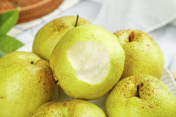Fresh Jade Pears with Dew - Xian Shanxi Fruit © CanVan