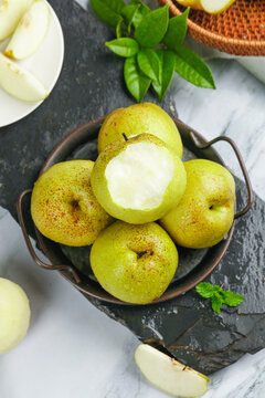 Fresh Yulu Pears from Xian, Shanxi - One Cut Open in Bronze Bowl