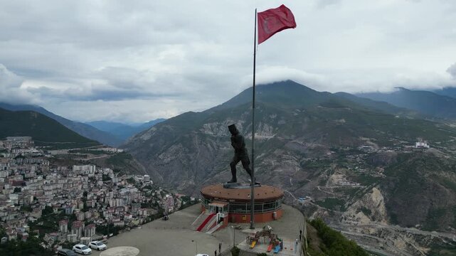 Turkey's largest Ataturk statue is located in the city of Artvin at a place called Atatepe.