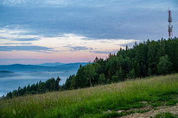 Wschód Słońca, Beskid Sądecki © Maciej G. Szling
