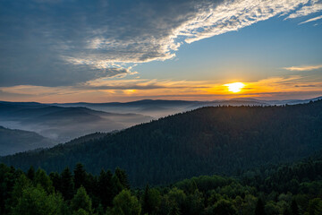 Wschód Słońca, Beskid Sądecki © Maciej G. Szling