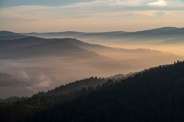 Wschód Słońca, Beskid Sądecki © Maciej G. Szling