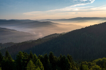 Wschód Słońca, Beskid Sądecki © Maciej G. Szling
