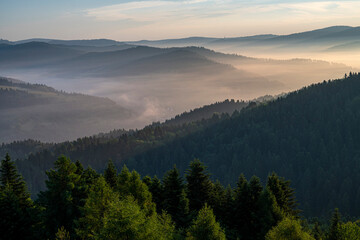 Wschód Słońca, Beskid Sądecki © Maciej G. Szling
