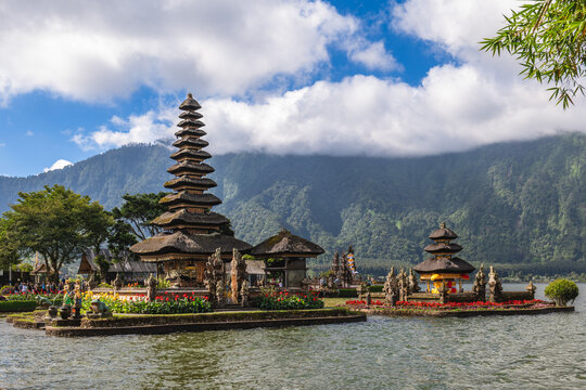 Pura Ulun Danu Bratan, a Hindu Shaivite temple located in Bali, Indonesia.