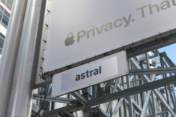 Naklejka premium close-up of an Apple Inc advertising tarp-wrap banner for Safari and iPhone highlighting its Privacy feature at a Toronto Hydro electrical vault (Peter St/King St W)