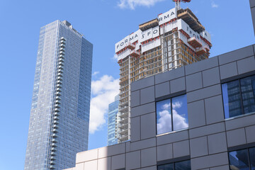 Fototapeta premium Forma condominium complex under construction, and Thomson Reuters building, Toronto