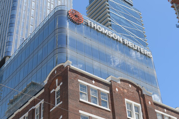 Naklejka premium exterior of Thomson Reuters building, 19 Duncan St, Toronto