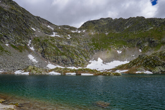 Lai Blau (lago blu), Canton Grigioni, Svizzera