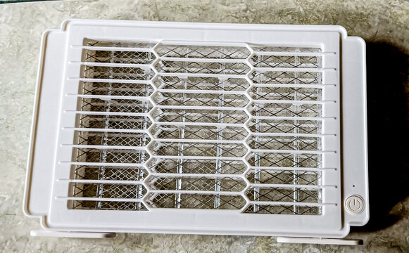 Box-shaped mosquito killer