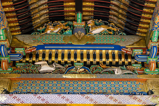 Magnificent and luxurious wood carvings from Japanese shrines